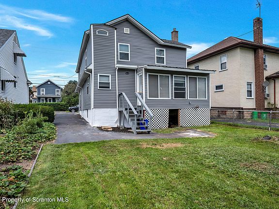 3rd image of 822 Lincoln St