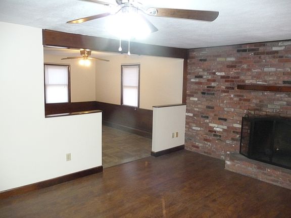 3rd image of 69 Brookdale St