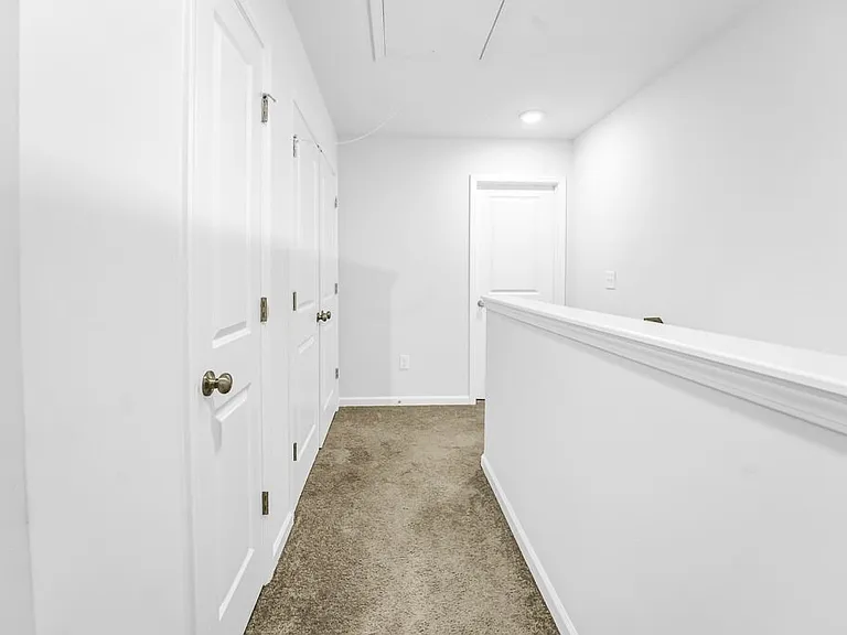 329 Hartland Pl — Photo 12