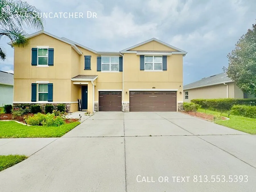 Move in and save big with 30% OFF your first month's rent! Desirable HOA community in Wesley Chapel. — Photo 3