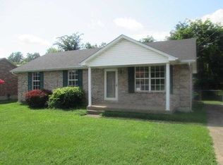 6616 Huff Ln, Louisville, KY 40216