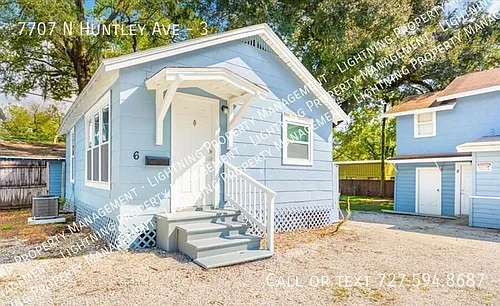 7707 N Huntley Ave #3 Photo 1