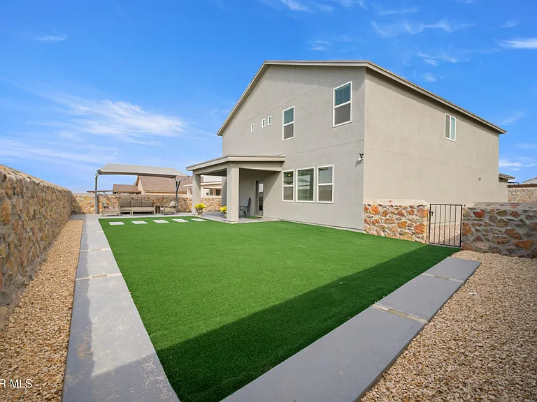 12776 Hidden Edge Dr — Photo 33