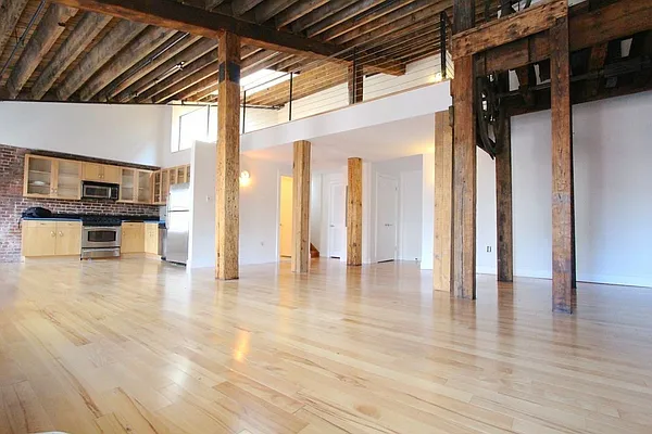 Rented by The Durst Organization | media 18