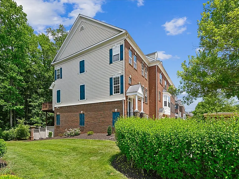 441 Penwood Dr — Photo 23