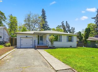 130 W 35th Pl, Eugene, OR 97405