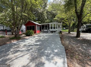 66 Maple Wood Ln, Cleveland, GA 30528