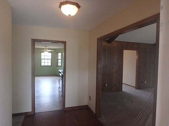 4th image of 153 Oak Hill Dr