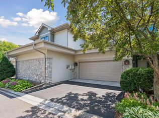 290 Grace Pointe Ct, Wayzata, MN 55391