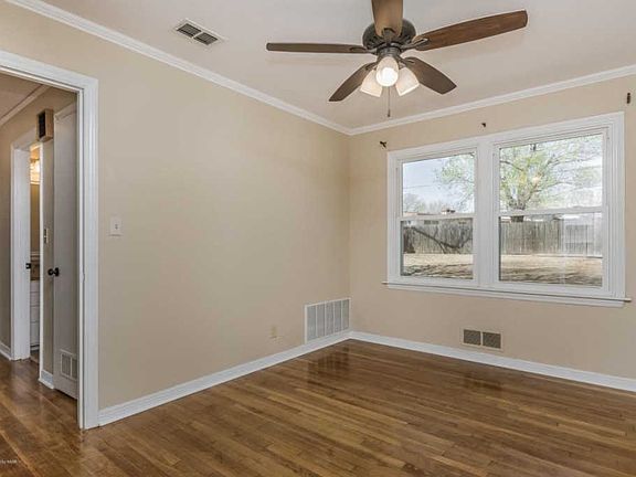 4th image of 3708 Westlawn Ave