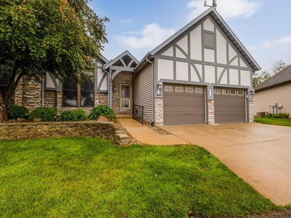 484 Augsburg Path, Saint Joseph, MI 49085