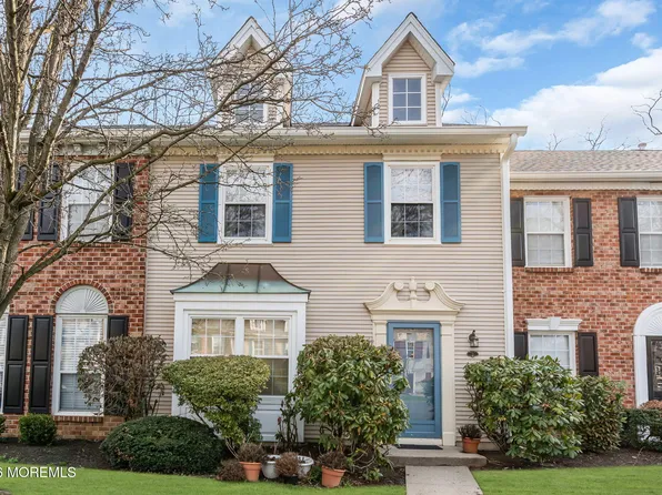 25 Steeple Chase Court, Tinton Falls, NJ 07724