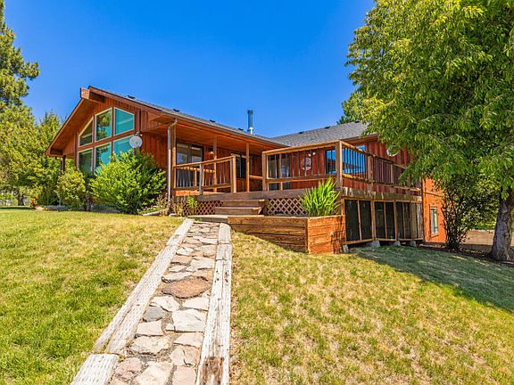 4th image of 34219 Glen Dr