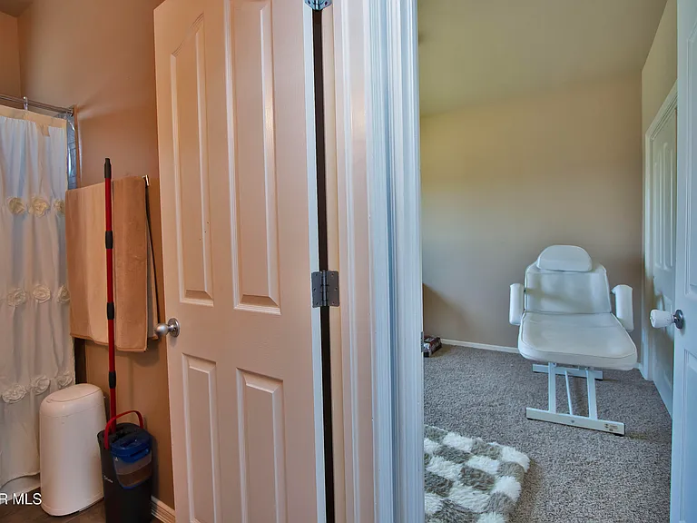 7208 Brick Dust St — Photo 33