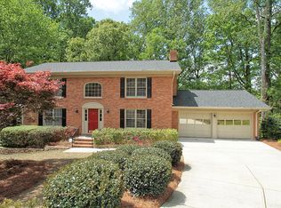 113 Jamestown Ct, Lilburn, GA 30047