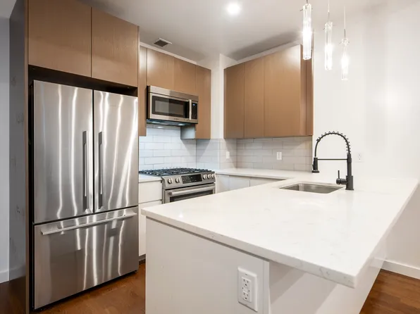 27-17 42nd Road image 3 of 6