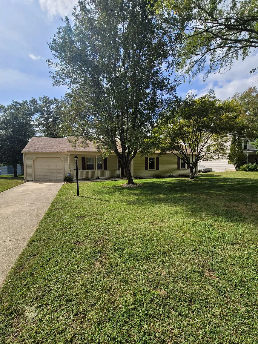 3505 Smoke Tree Ct photo 1
