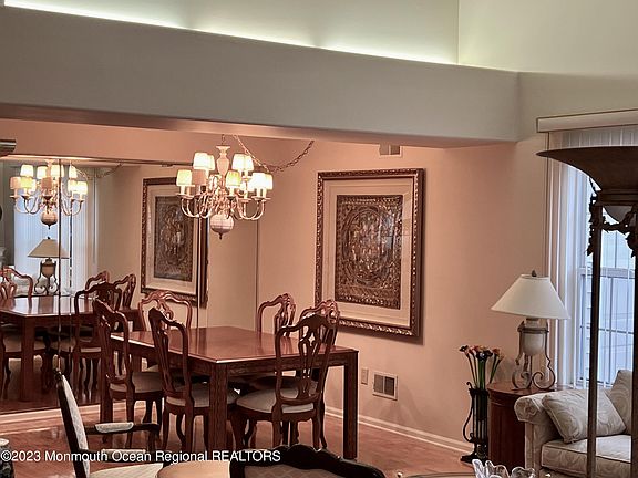 4th image of 1228A Thornbury Lane #A