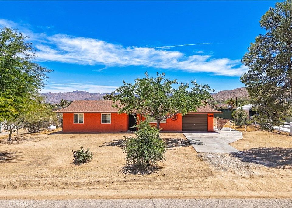 1st image of 58773 Sunflower Dr