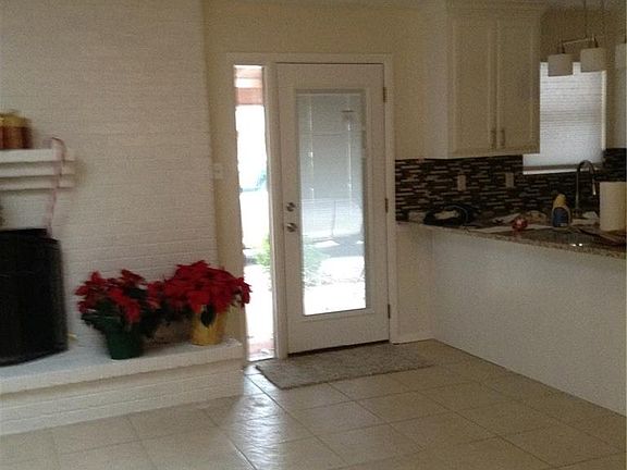 4th image of 8219 Llano Ave