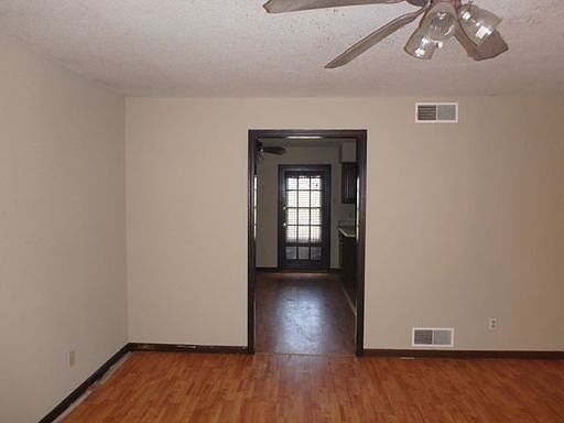 5th image of E 4445 4447 Santa Anna Dr
