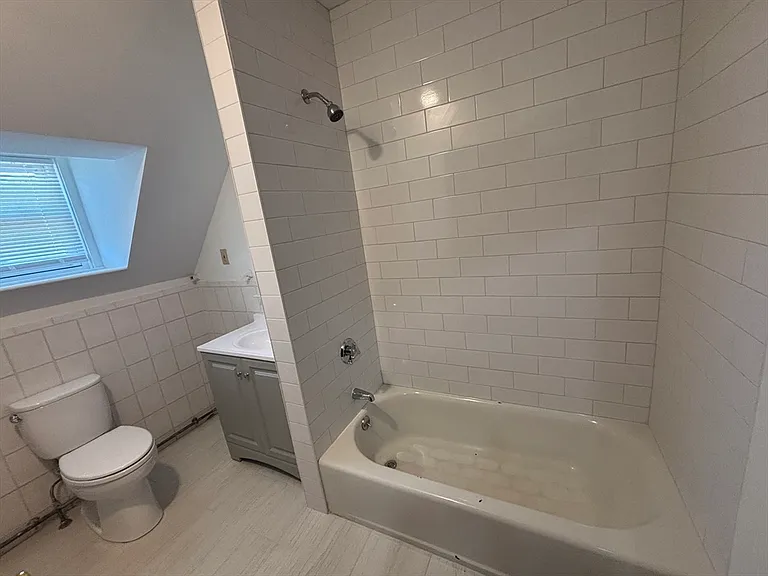 36 Edson St #3 — Photo 9