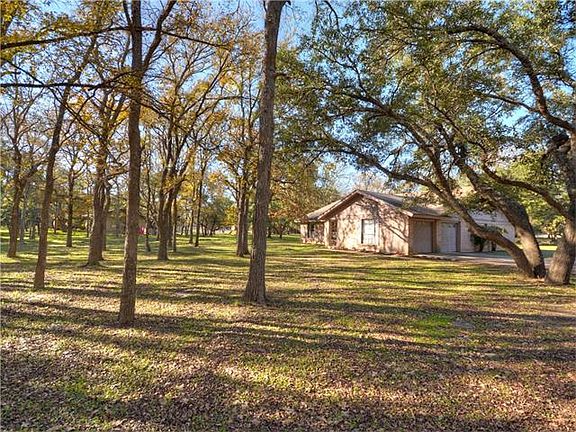 4th image of 239 Mesa Dr