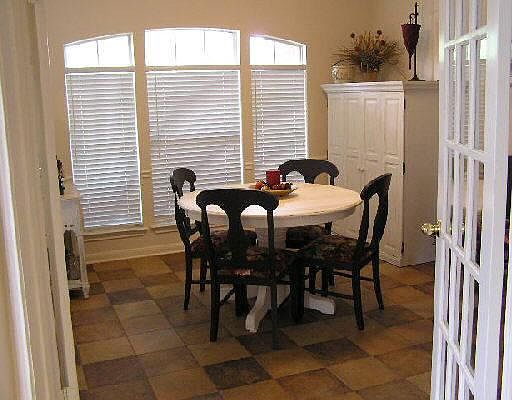 3rd image of 6611 ARBOR MEADOW DR
