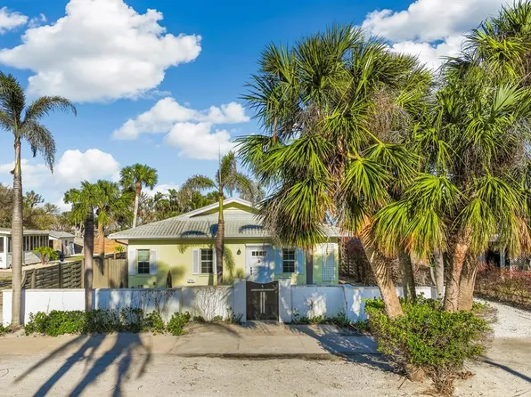 250 Gilchrist Ave, Boca Grande, FL 33921