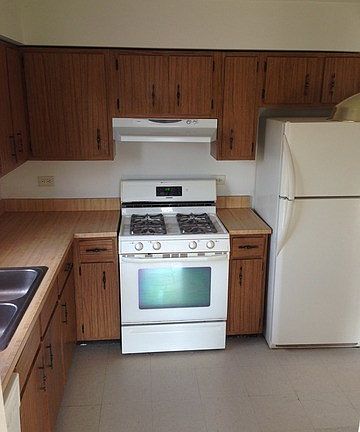 3rd image of 15824 Peggy Ln APT 6
