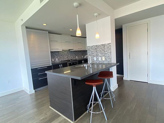 2nd image of 480 Mission Bay Blvd N Unit 614