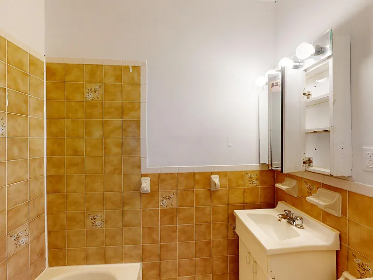 1731 2nd Ave #5RS — Photo 10