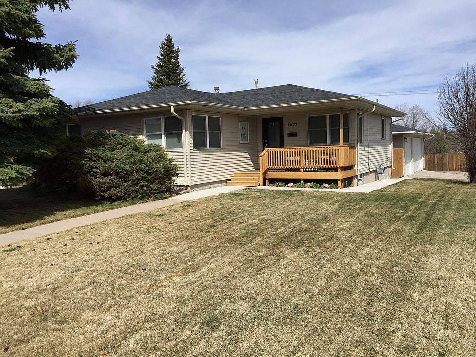 Front of the house showing the maintenance free siding.