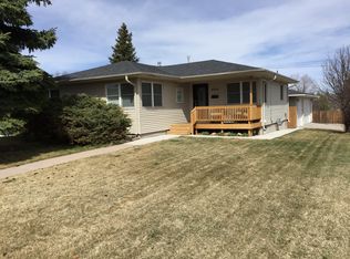 1628 Oxford Dr, Cheyenne, WY 82001