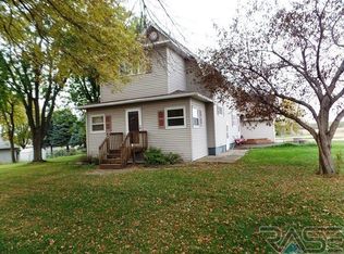 708 E 7th St, Colton, SD 57018