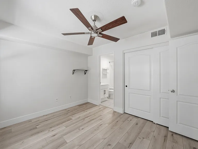 1645 Burr Oak Pl — Photo 11