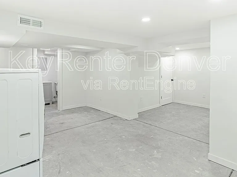421 N Stuart St — Photo 27