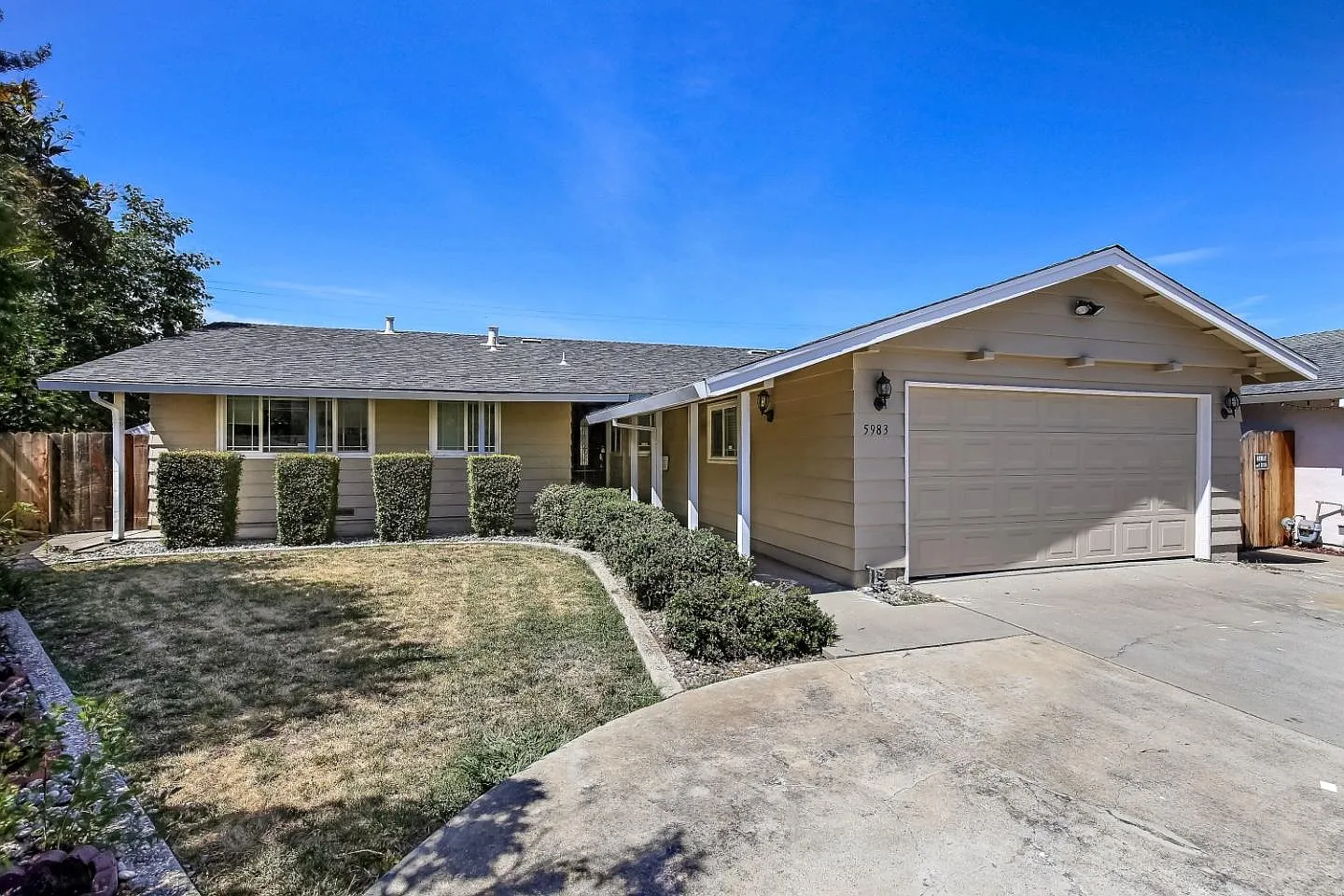 5983 Friar Way photo 1
