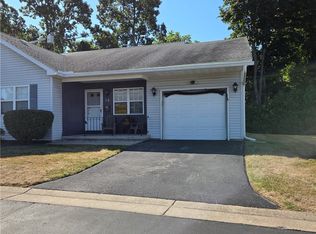 15 Coran Cir, Rochester, NY 14616