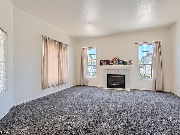 4th image of 8233 Golf Club Ave