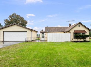 454 Docia St, Hillsdale, IL 61257