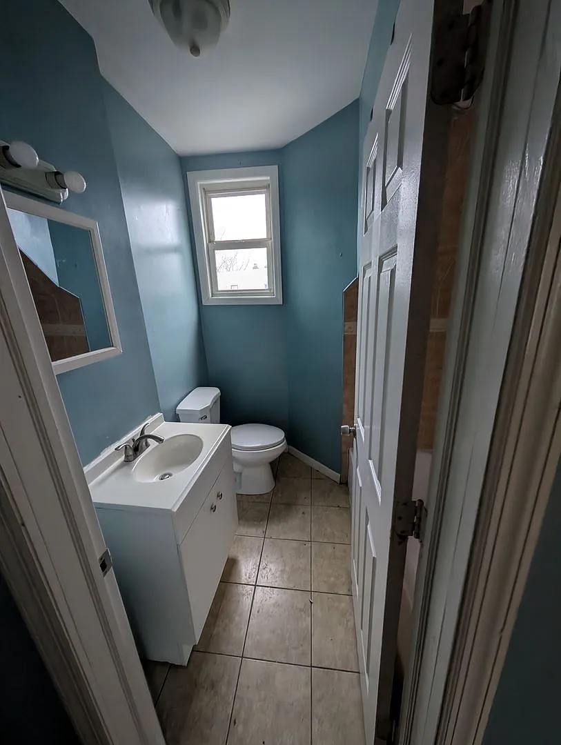 42 Fabyan Place — Photo 2