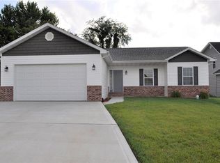 7953 Laurel Flats Dr, Caseyville, IL 62232