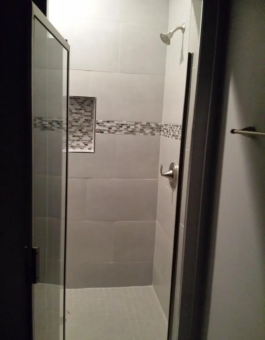 1305 E Camellia Ave — Photo 3