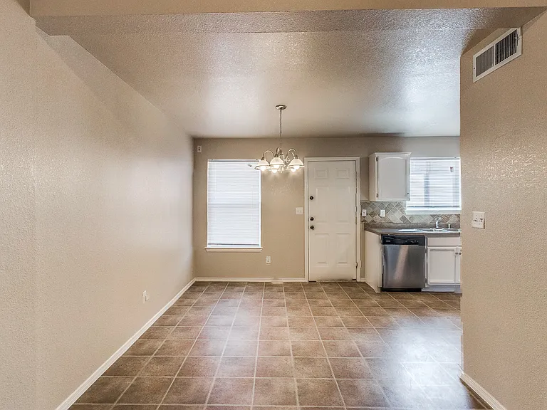 14240 Gil Reyes Dr — Photo 6