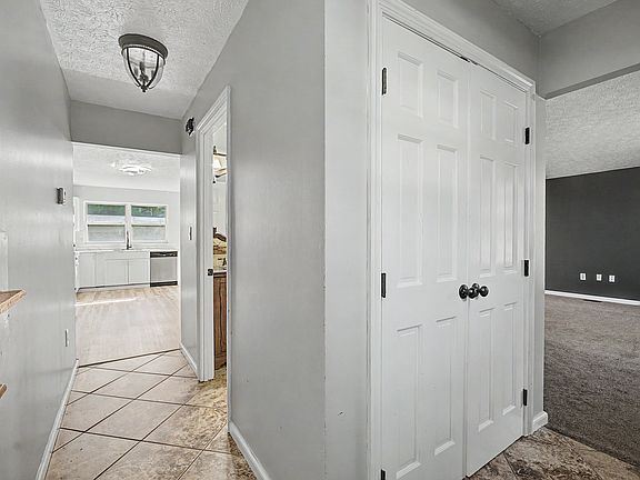 5th image of 4440 Renwood Dr