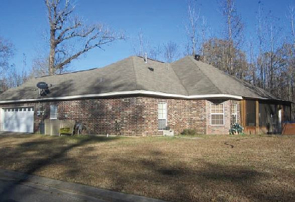 2nd image of 100 Hibiscus Dr