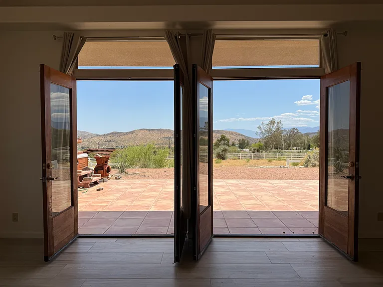 10745 Pinon Ave — Photo 33