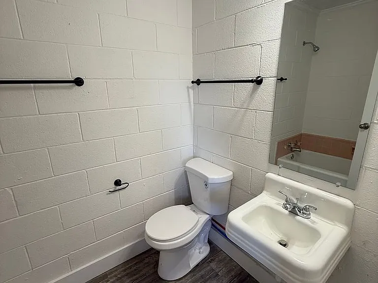 626 Power St #7 — Photo 14
