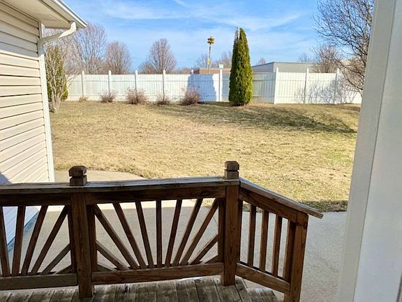 5th image of 912 Palora Cir